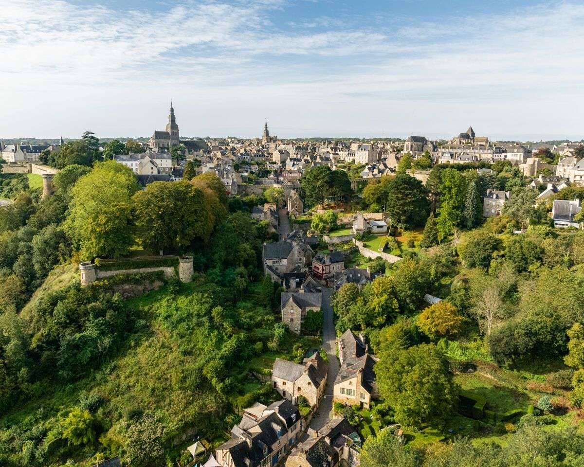 Dinan